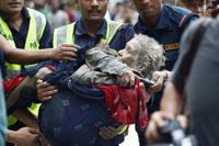 Exteriores informa de que hay cuatro españoles sin localizar en las devastadoras inundaciones de Nepal