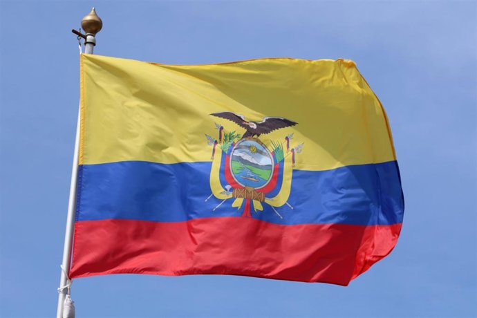 Archivo - Bandera de Ecuador en San Petersburgo, Rusia (archivo)