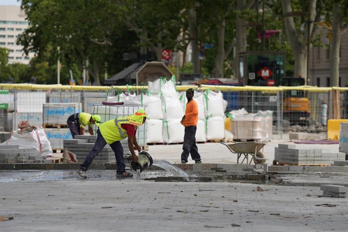 Archivo - Arxivo - Obres en La Rambla de Barcelona, Catalunya (Espanya).