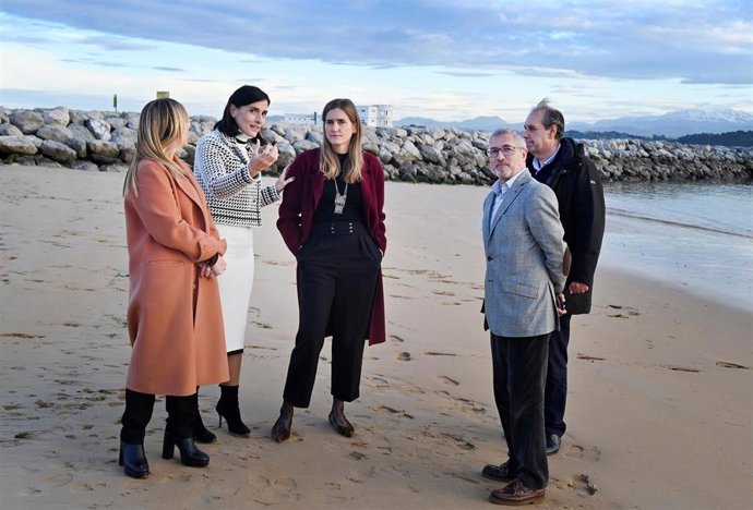 Archivo - Reunión entre la alcaldesa y la vicepresidenta y ministra de Transición Ecológica