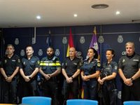 Policías extranjeros vuelven a casa tras un verano patrullando por Palma: "El idioma ayuda con víctimas y delincuentes"