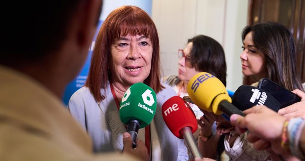 Narbona ve "compatibles" las versiones de Maslaska y Robles sobre los informes del CNI sobre Ceuta