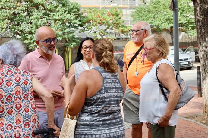 Sirera visita la zona afectada por el incendio de Collserola