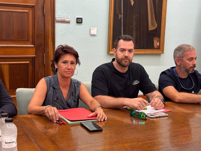 Representantes de CCOO en la reunión en la Diputación Provincial de Zaragoza sobre los Bomberos.