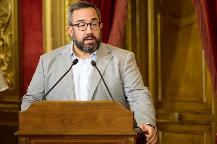 El vicepresidente Remírez en un momento de su intervención