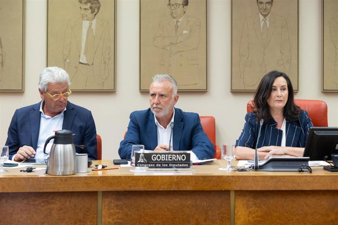 El ministro de Política Territorial y Memoria Democrática, Ángel Víctor Torres, comparece ante la Comisión Mixta de Seguridad Nacional, en el Congreso de los Diputados, a 27 de agosto de 2026, en Madrid (España). 