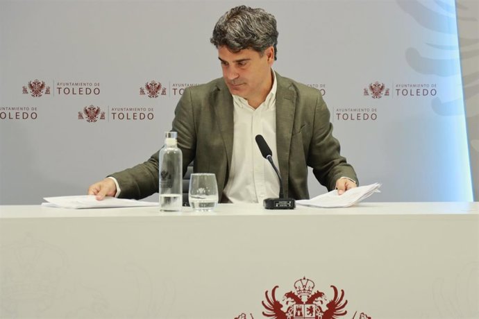 El portavoz municipal Juan José Alcalde, en rueda de prensa.