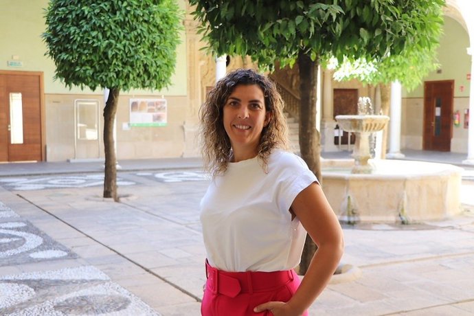 Esther Vega.