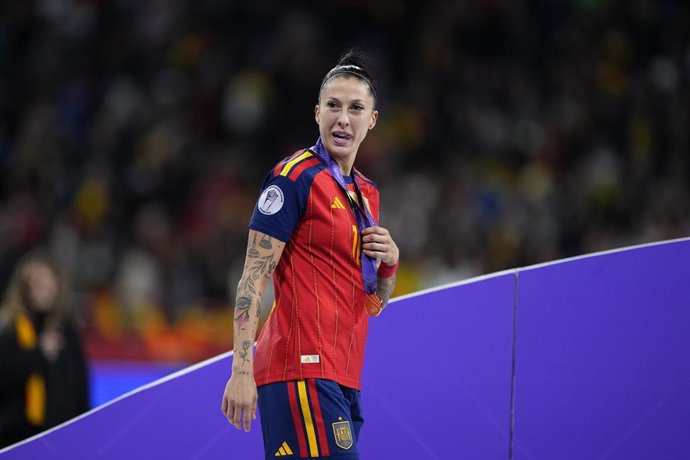 Archivo - Jennifer Hermoso, después de un partido.