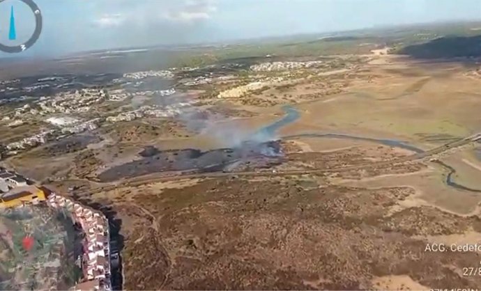 Imagen del incendio en Costa Esuri (Ayamonte).