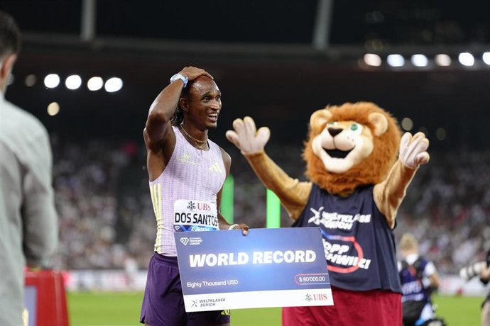 Alison dos Santos, récord del mundo en 400 metros vallas en Weltklasse Zürich