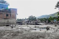 EEUU confirma tres nacionales rescatados y 90 desaparecidos en las inundaciones de Nepal