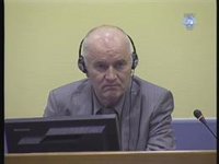 El ministro de Justicia de Serbia plantea que Mladic sea enterrado con honores de Estado