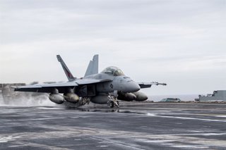 Archivo - HANDOUT - 28 June 2024, South Korea, Jeju: A Super Hornet fighter jet taking part in the first multidomain exercise of Freedom Edge held by South Korea, the United States and Japan in international waters, south of South Korea's southern island 