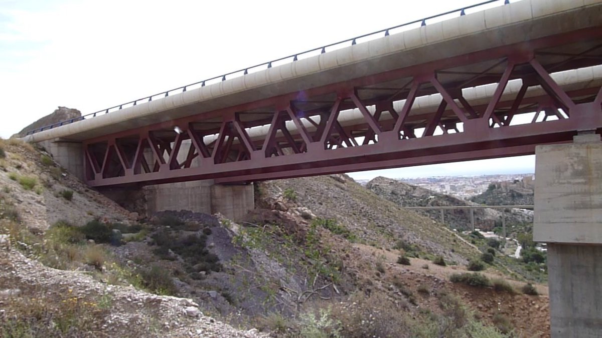 Transportes licita por 15,2 millones de euros el refuerzo y rehabilitación del viaducto del Caballar de Almería