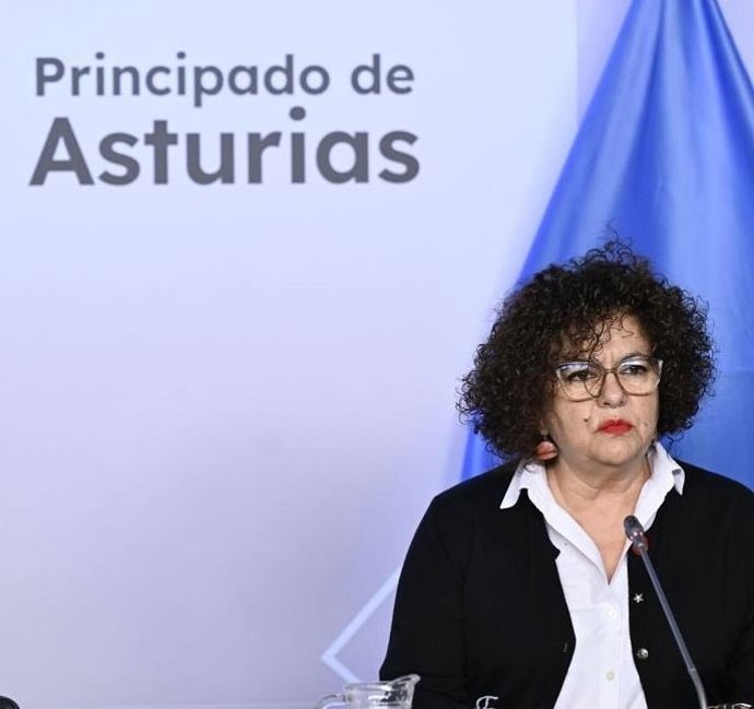 La consejera de Derechos Sociales, Marta del Arco, presenta su dimisión.