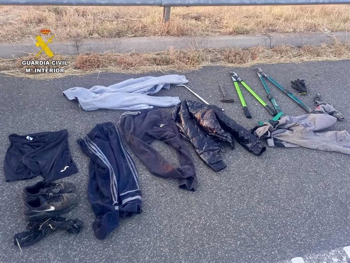 Material incautado por la Guardia Civil en la operación Triplebar en la provincia de Cáceres