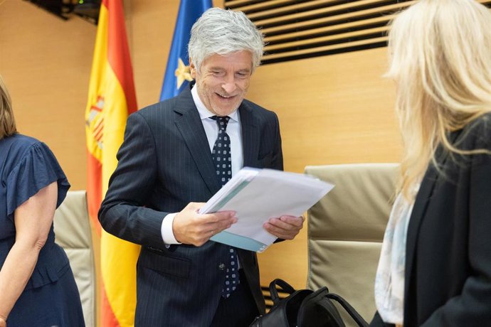 El ministro de Interior, Fernando Grande Marlasaka, durante una comparecencia ante la Comisión de Interior en el Congreso de los Diputados