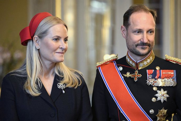 Archivo - Official photo in the Birds Room of Princess Mette-Marit Tjessem H¿iby and Prince Haakon of Norway on the first day of the official state visit of the Belgian royal couple to Norway, on Tuesday 24 March 2026. Belgian monarchs are on an official 