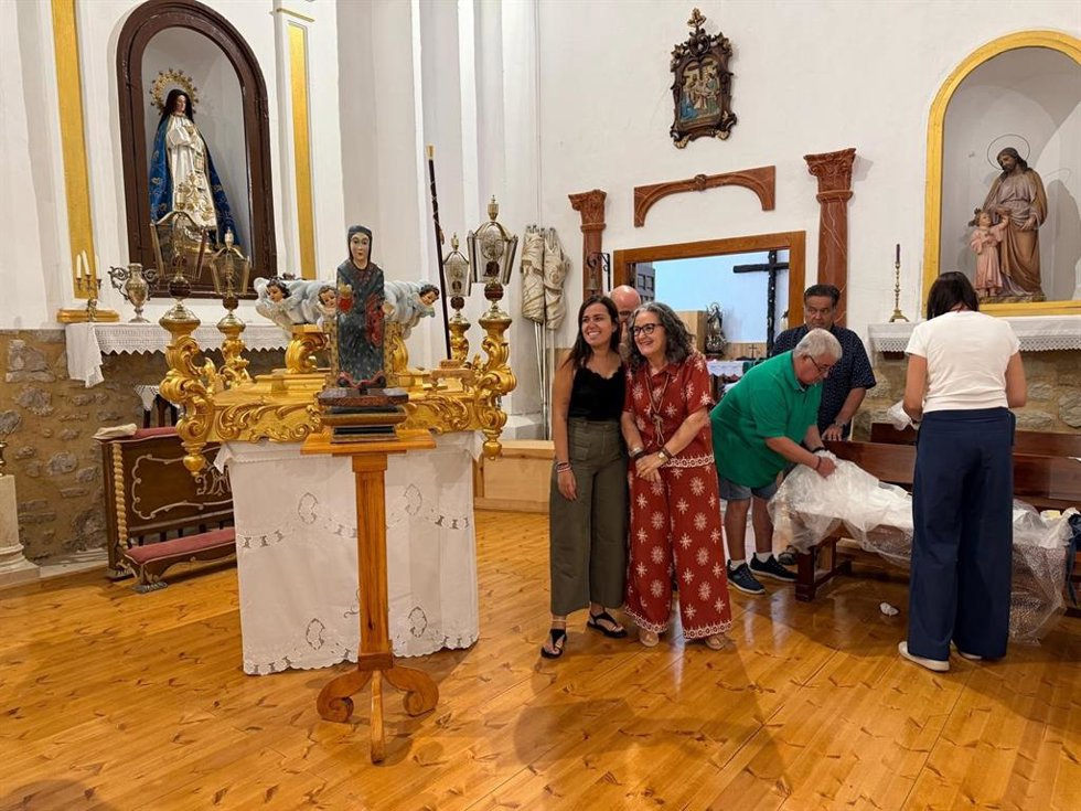 Entrega de la Virgen del a Zarza tras su restauración.