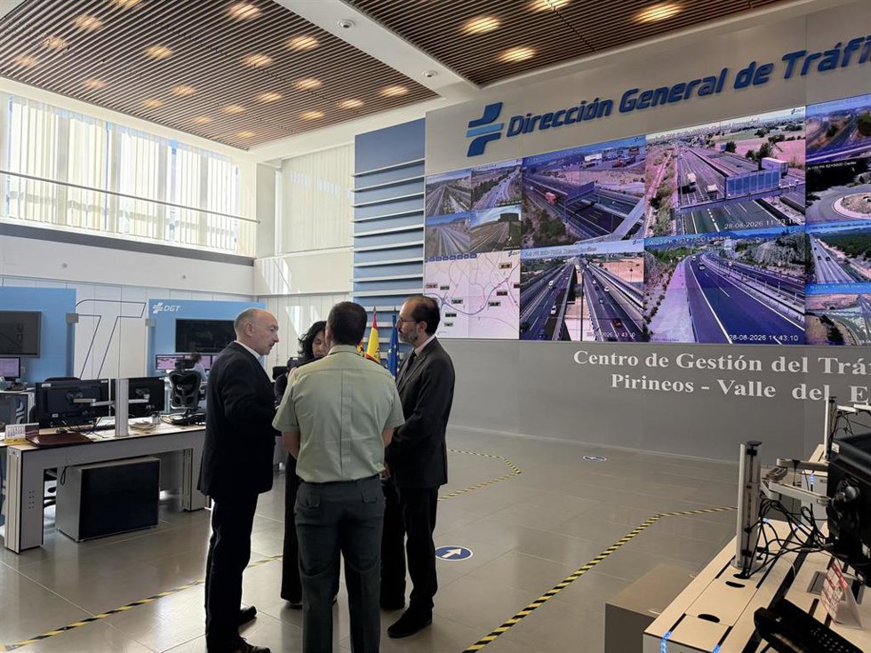 El delegado del Gobierno en Aragón, Fernando Beltrán, ha recomendado a los conductores tomar precauciones y planificar su viaje de cara a la operación retorno de las vacaciones, desde el viernes 28 hasta el lunes 31 de agosto
