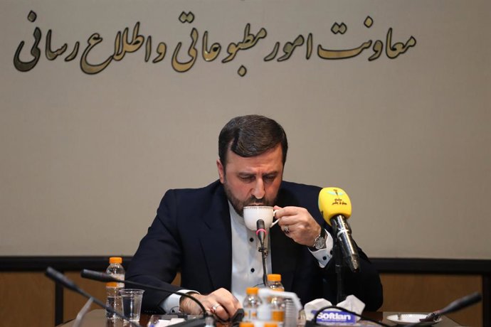 Archivo - Arquivo - 15 de fevereiro de 2023, Teerã, Teerã, Irã: O vice-presidente do Poder Judiciário iraniano para Assuntos Internacionais e secretário-geral iraniano do Conselho Superior de Direitos Humanos, KAZEM GHARIBABADI, discursa durante uma reuni