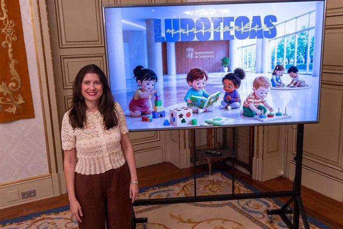 La concejala de Familia e Igualdad de Oportunidades de Salamanca, Miryam Rodríguez, durante la presentación del programa de ludotecas infantiles.