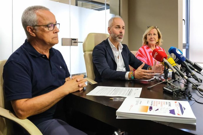 El consejero de Educación, Formación Profesional y Universidades, Sergio Silva, presenta el Informe del Estado y Situación del Sistema Educativo no Universitario de Cantabria.
