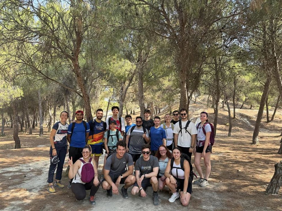 Fundación Ibercaja, Ayuntamiento y AJE conectan a jóvenes con empresas en el territorio.