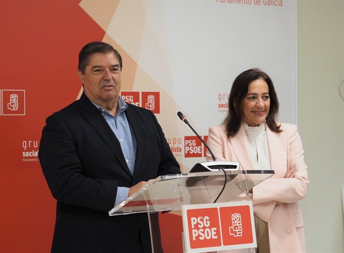Archivo -  Julio Abalde e Obdulia Taboadela nunha rolda de prensa conxunta. Foto de arquivo. 