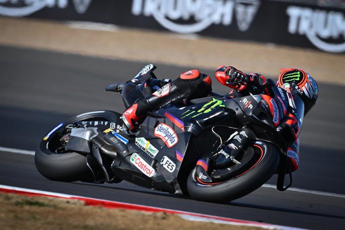 72 BEZZECCHI Marco (ita), Aprilia Racing, Aprilia RS-GP26, ação durante o Grande Prêmio da Grã-Bretanha da Qatar Airways de 2026, no Circuito de Silverstone, de 7 a 9 de agosto de 2026, em Silverstone, Reino Unido - Foto: Studio Milagro / DPPI