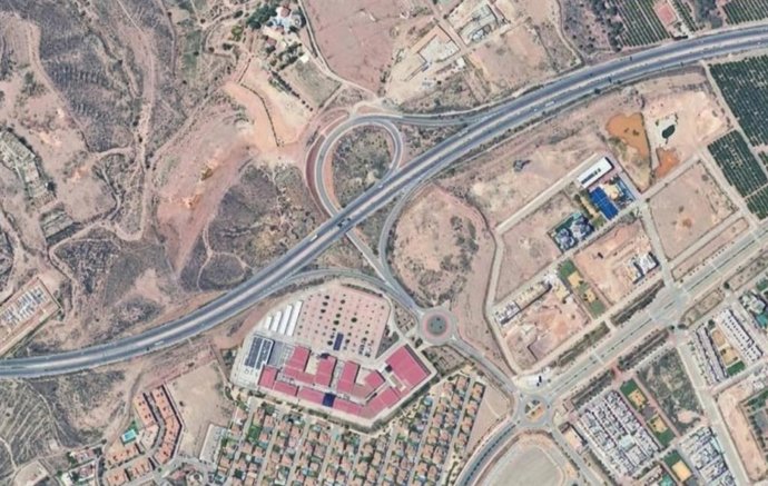 Hallan inconsciente a un hombre en la A-7, en Murcia