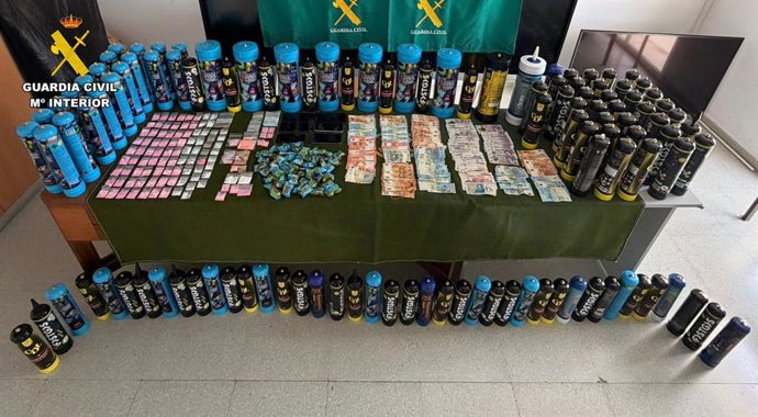 Desmantelados dos puntos de venta de droga a turistas en Sant Antoni en una operación con tres detenidos
