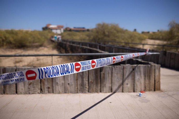 Imágenes de donde ha sido localizado el cadáver de la víctima. A 28 de agosto de 2026 en Isla Cristina, Huelva.
