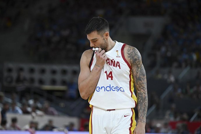 Archivo - Willy Hernangómez, durante un partido.