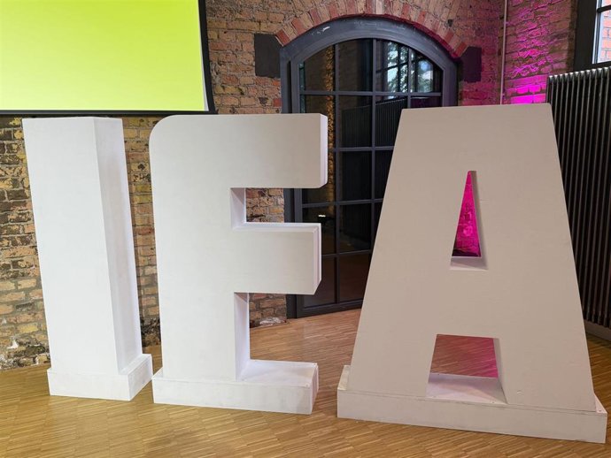 Archivo - Logotipo de la feria IFA de Berlín en la conferencia inaugural 