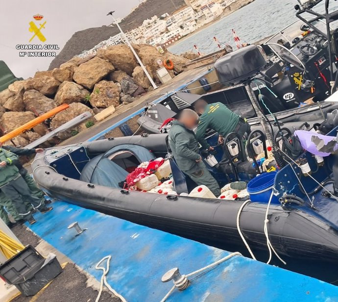 Archivo - Almería.-Sucesos.-AM.-La lucha contra el 'petaqueo' se refuerza con 8 detenidos y 21 embarcaciones incautadas hasta mayo