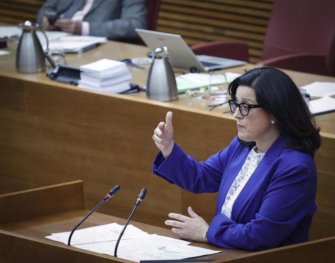 Archivo - Arquivo - Foto da porta-voz da Saúde do GPP no Parlamento da Valência (Les Corts), Nieves Martínez.