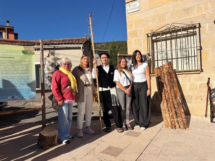 La secretaria general y portavoz parlamentaria del Partido Popular de Castilla-La Mancha, Carolina Agudo, en la XXX Fiesta Ganchera del Alto Tajo en Poveda de la Sierra.