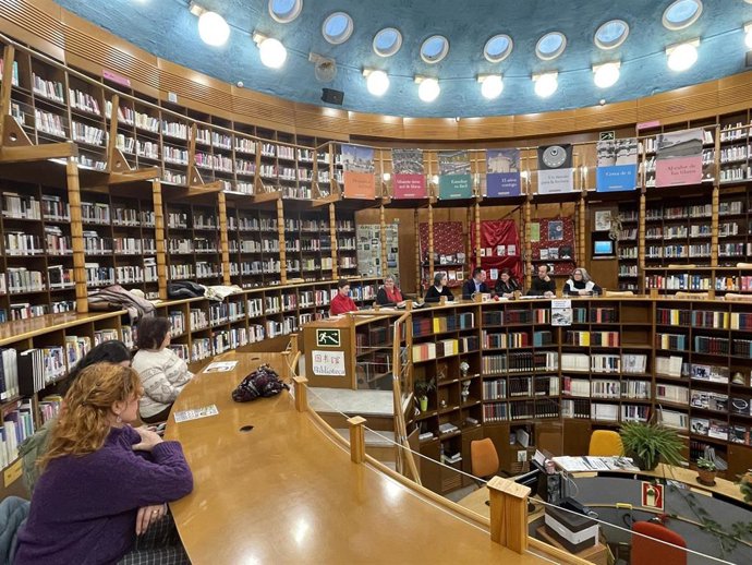 Biblioteca Depósitos del Sol.
