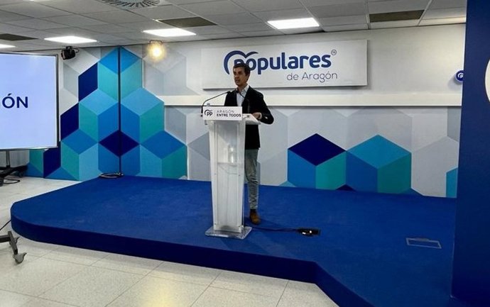 Archivo - El secretario de Organización del PP Aragón, Pedro Navarro.
