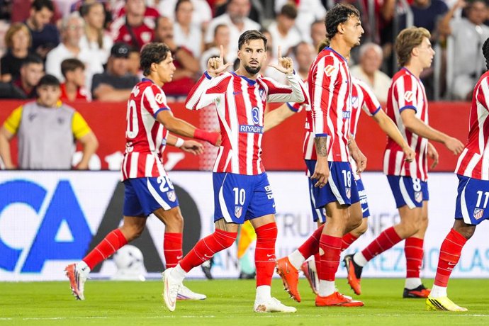 Alex Baena of Atletico de Madrid celebrates a goal during the Spanish league, LaLiga EA Sports, football match played between Sevilla FC and Atletico de Madrid at Ramon Sanchez-Pizjuan stadium on August 29, 2026, in Sevilla, Spain.