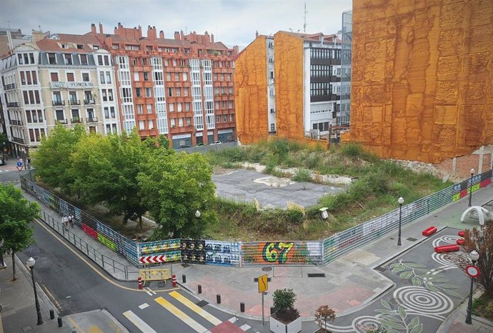 Solar abandonado en Abando, en Bilbao