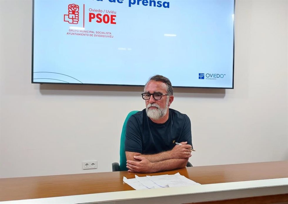 Archivo - El concejal del PSOE de Oviedo Juan Álvarez Areces.