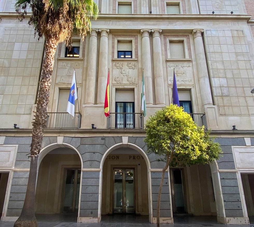 Fachada de la Diputación de Huelva. 