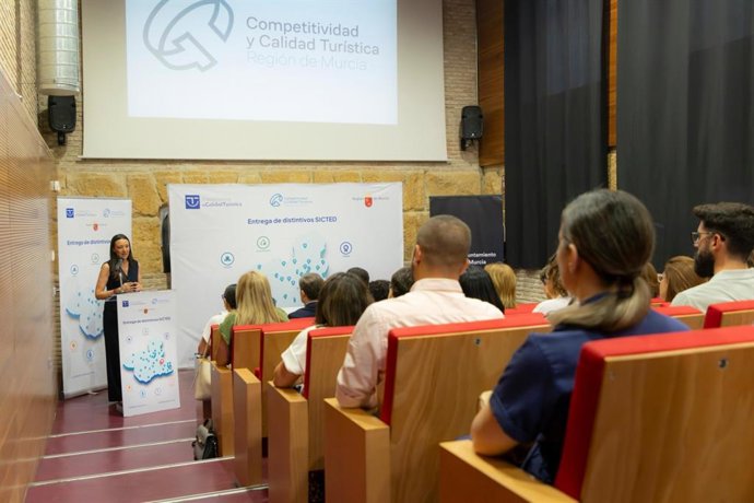 La consejera de Turismo, Cultura y Deportes, Carmen Conesa, durante una intervención en un acto de difusión del nuevo Sicted.