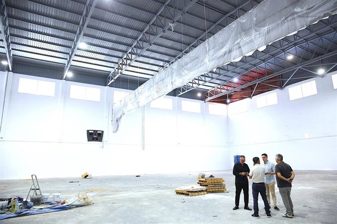 Visita técnica de concejales a las obras del Pabellón deportivo 'Kiko Narváez' de Jerez de la Frontera (Cádiz).