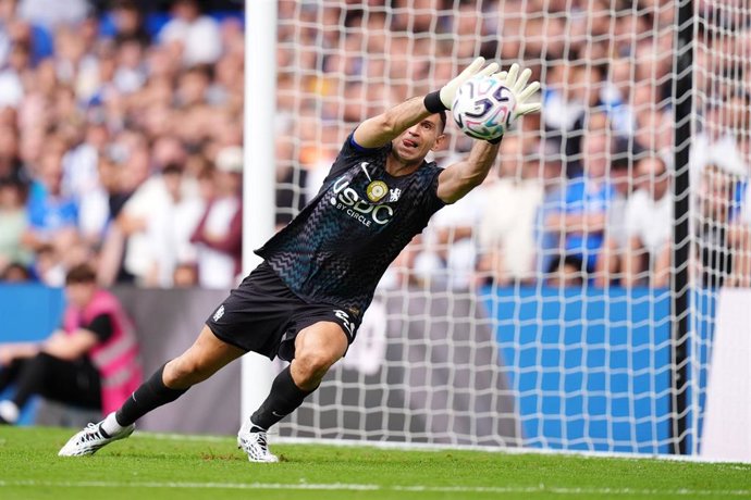 El portero argentino Emiliano Martínez durante su debut con el Chelsea FC