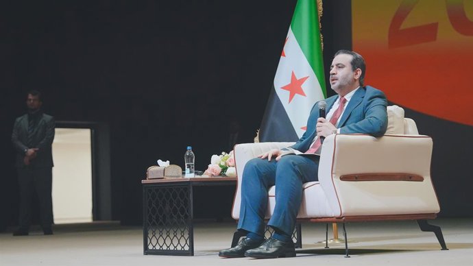 Archivo - June 11, 2026, Gaziantep, Gaziantep, Turkey: GAZIANTEP, TURKEY - JUNE 11, 2026: Syrian Foreign Minister Assad Hassan al-Shaibani meets with members of the Syrian community in Gaziantep following the official reopening of the Syrian Consulate. Th