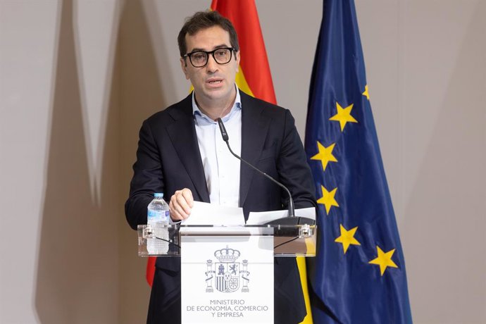 Archivo - El vicepresidente primero y ministro de Economía, Comercio y Empresa, Carlos Cuerpo, durante la jornada institucional ‘Sandbox Financiero: de la experiencia al impulso’, a 13 de julio de 2026, en Madrid (España). El acto escenifica el relanzamie